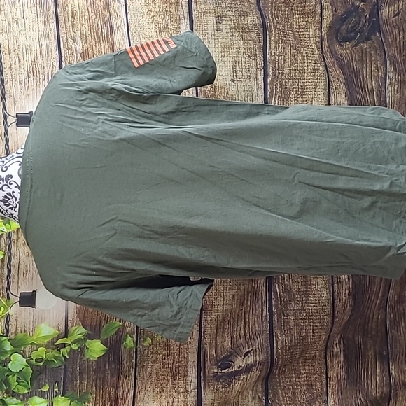 Hunting Tee - Picture 3 of 4